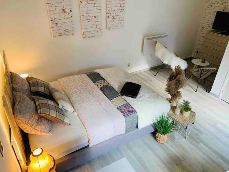 Maisonette Avec Jardin Évreux Esterno foto